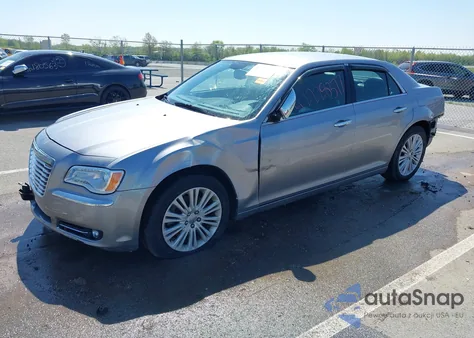 2013 Chrysler 300C Awd из США, поврежденный, VIN 2C3CCAKT2DH665439